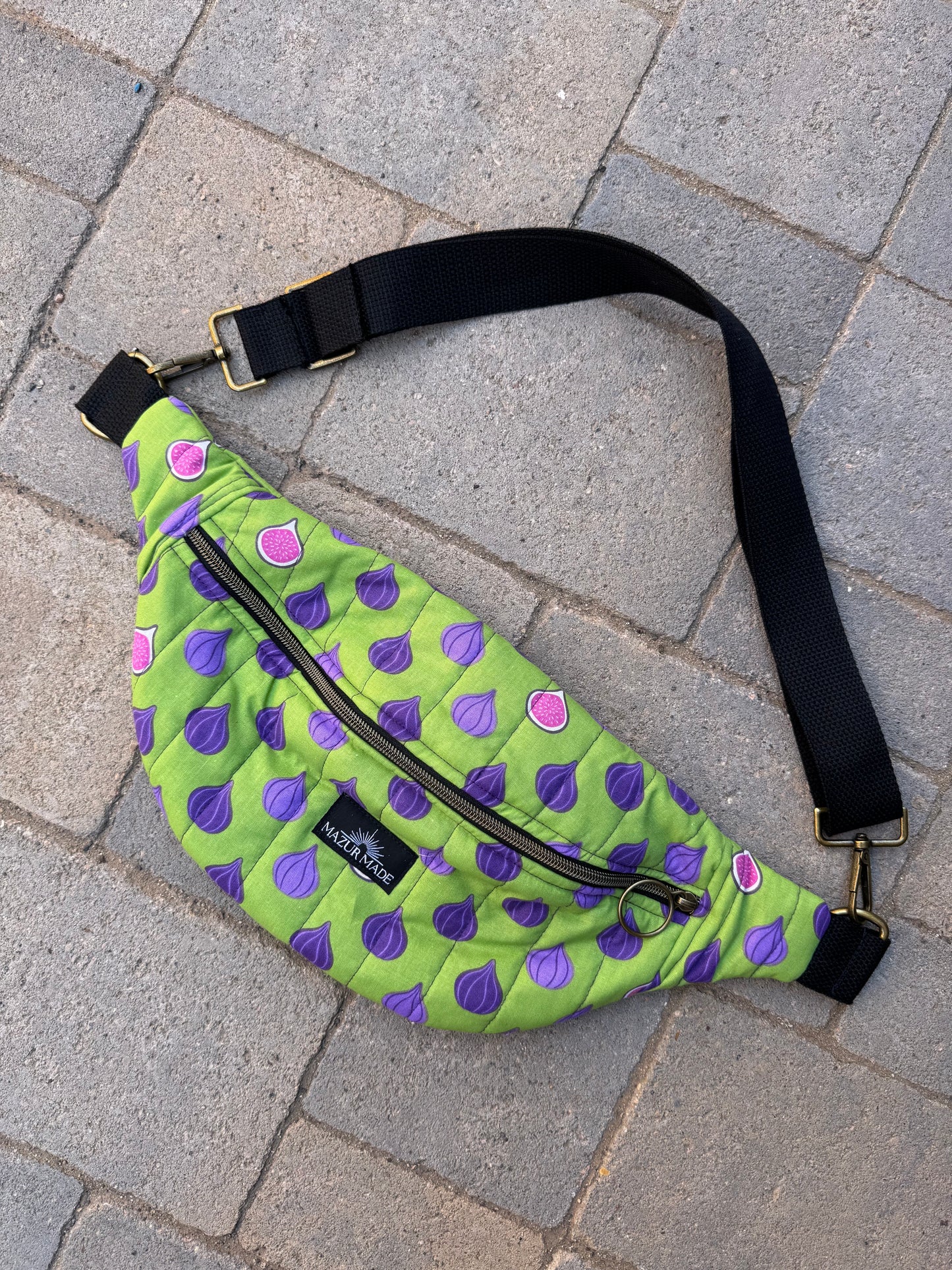 🍃 Figgy Delight Fanny Pack – Handmade with Quilted Cotton